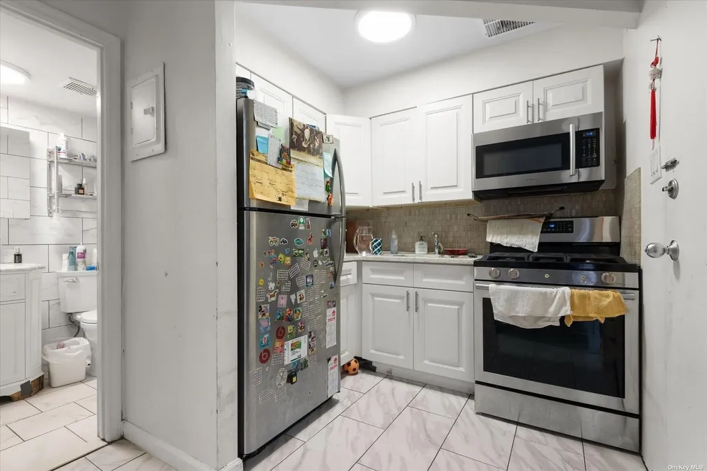 86-18 57th Road Elmhurst NY 11373