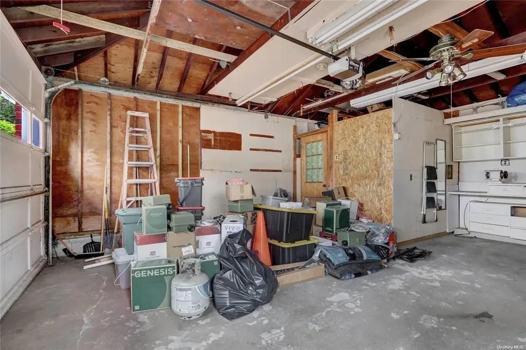 33 Meade Avenue Bethpage NY 11714