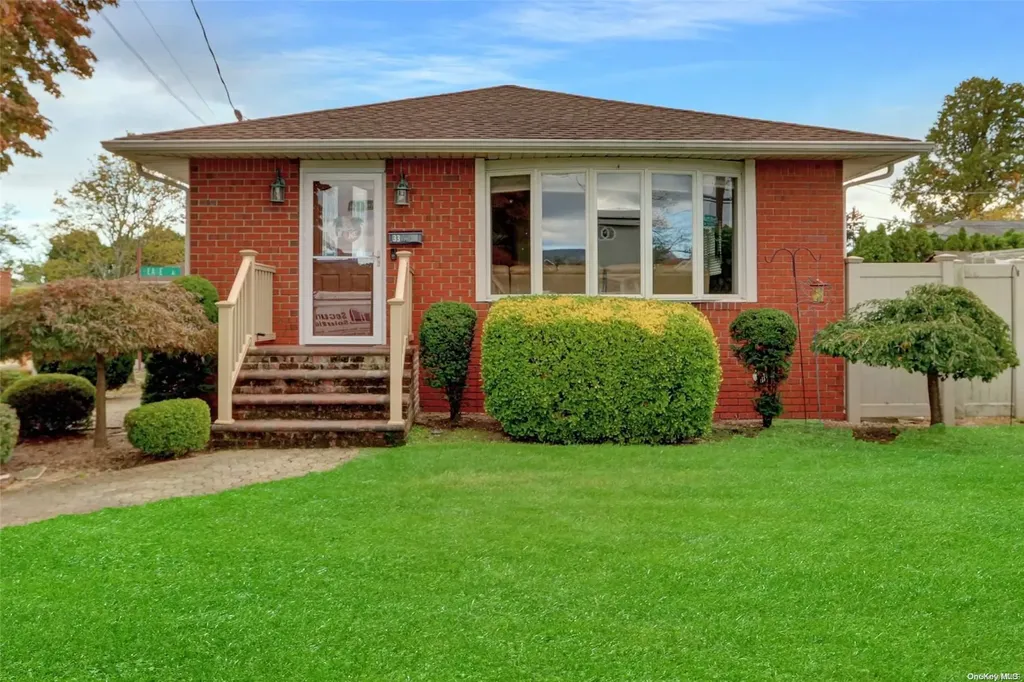 33 Meade Avenue Bethpage NY 11714