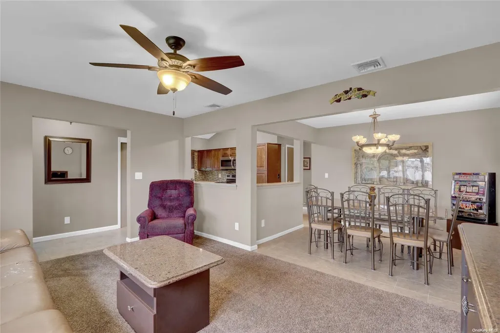 33 Meade Avenue Bethpage NY 11714