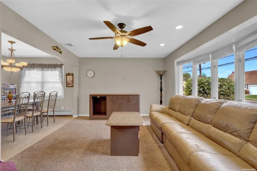 33 Meade Avenue Bethpage NY 11714