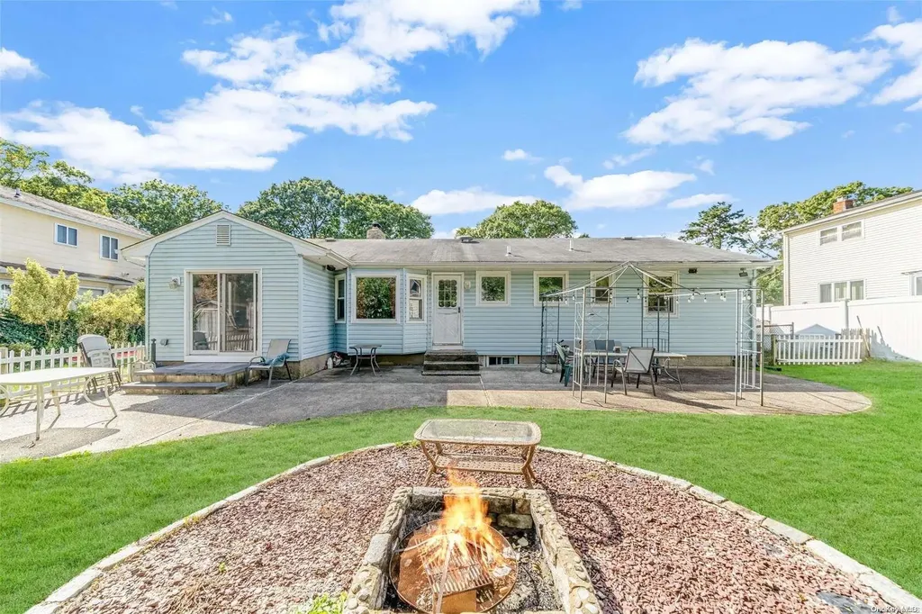 51 Smithtown Polk Boulevard Centereach NY 11720