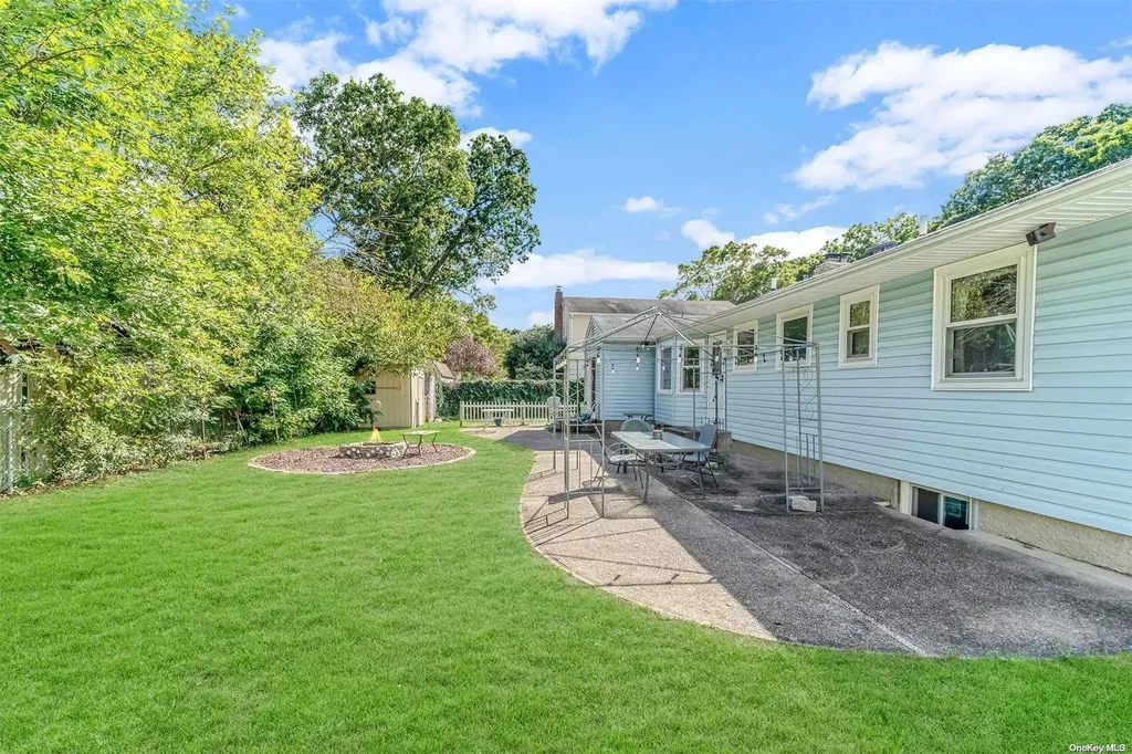 51 Smithtown Polk Boulevard Centereach NY 11720