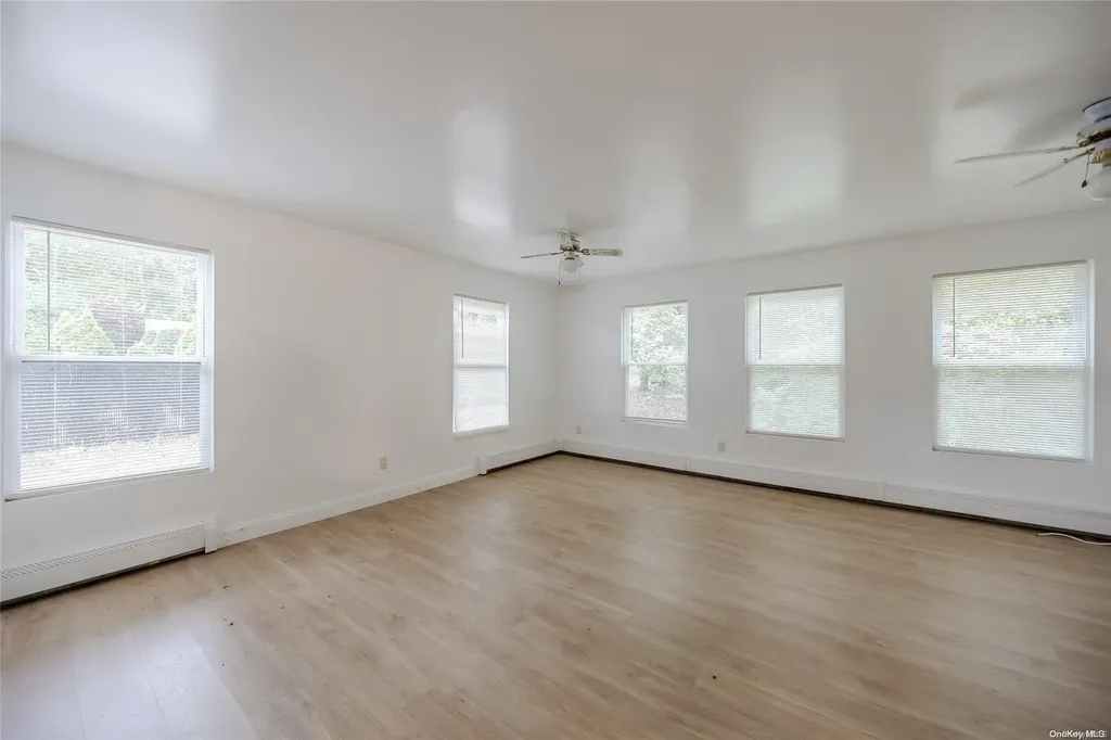 2013 William Floyd Parkway Ridge NY 11961