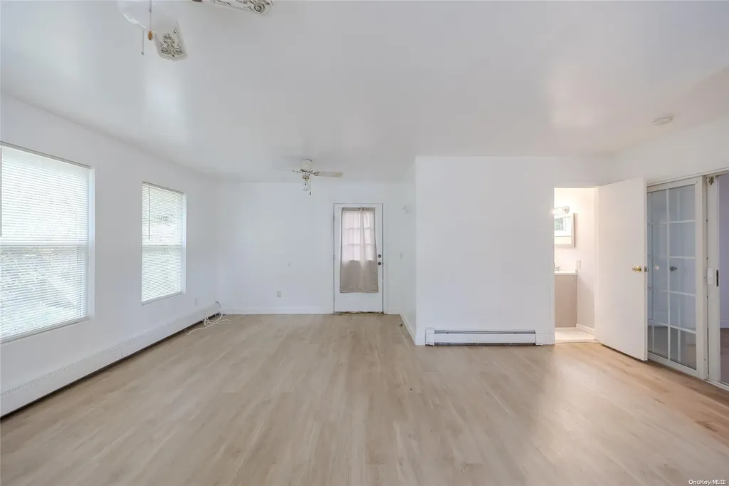 2013 William Floyd Parkway Ridge NY 11961