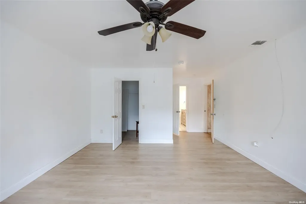 2013 William Floyd Parkway Ridge NY 11961