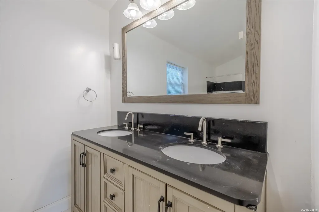2013 William Floyd Parkway Ridge NY 11961