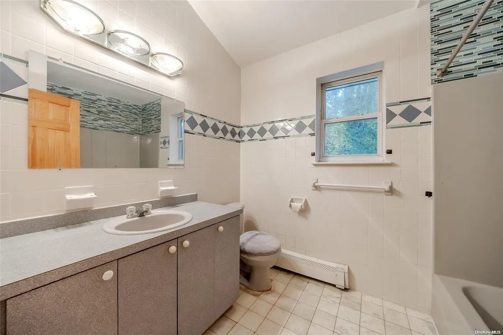 2013 William Floyd Parkway Ridge NY 11961