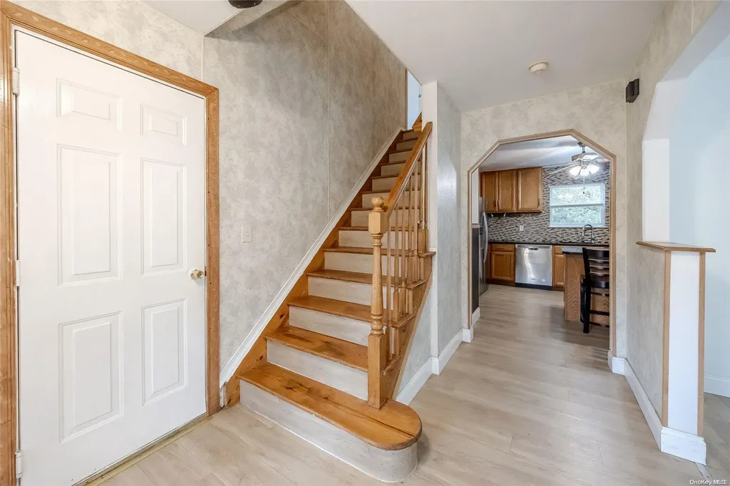 2013 William Floyd Parkway Ridge NY 11961