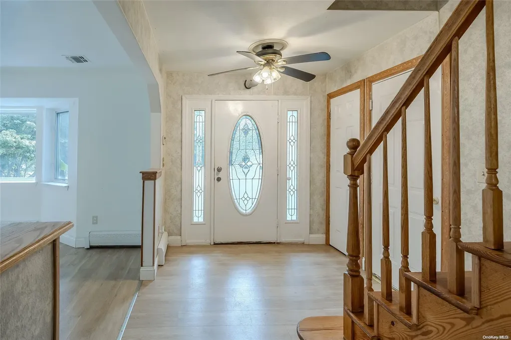2013 William Floyd Parkway Ridge NY 11961
