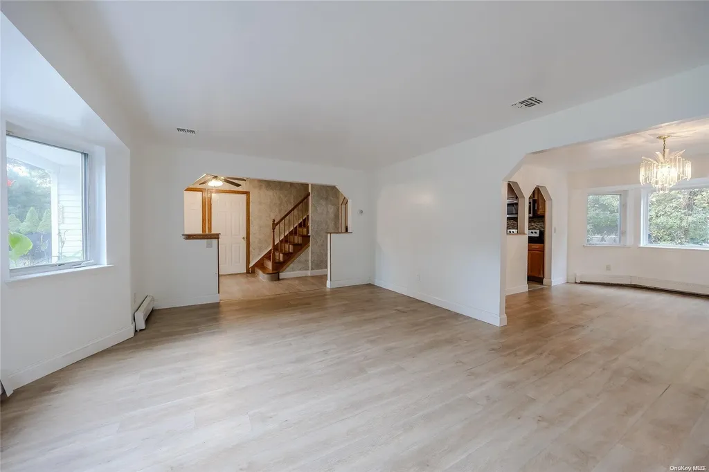 2013 William Floyd Parkway Ridge NY 11961