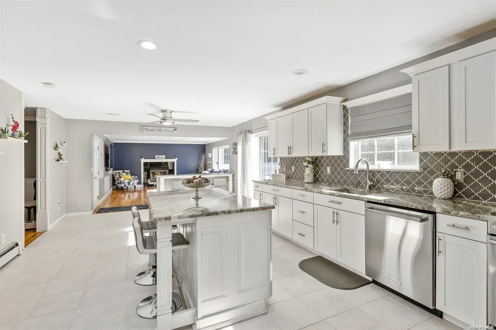2 Old Saddle Road Ridge NY 11961