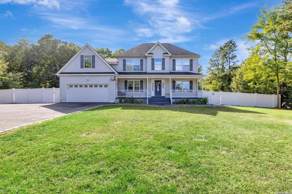 2 Old Saddle Road Ridge NY 11961