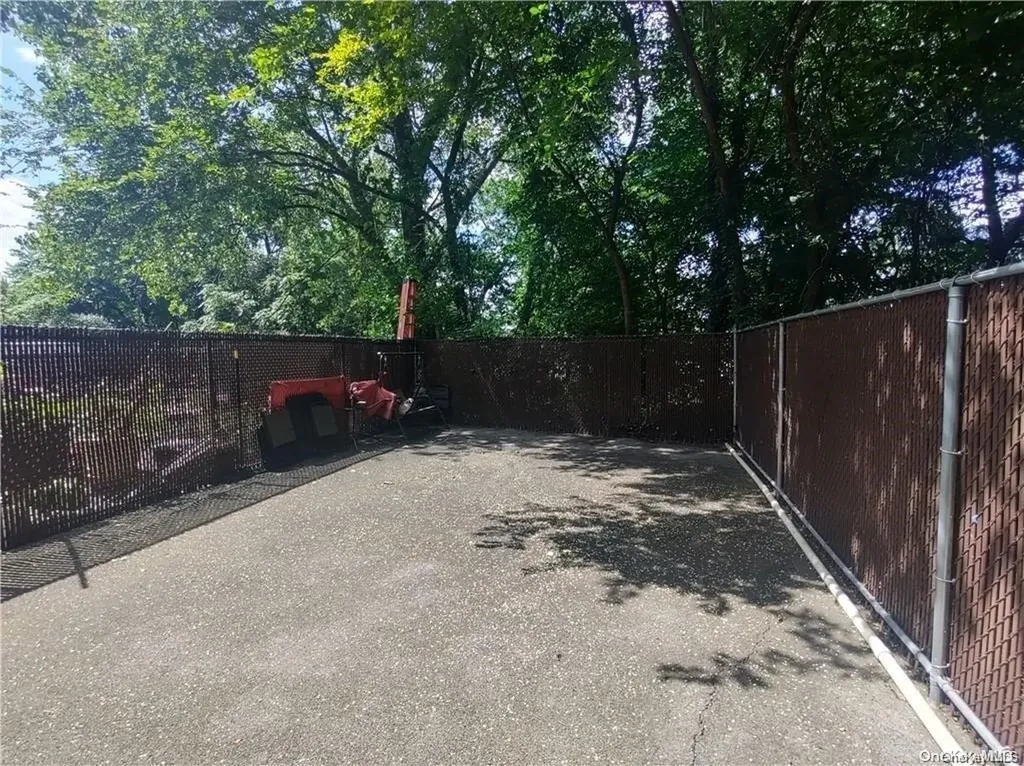 1307 Vreeland Avenue Bronx NY 10461