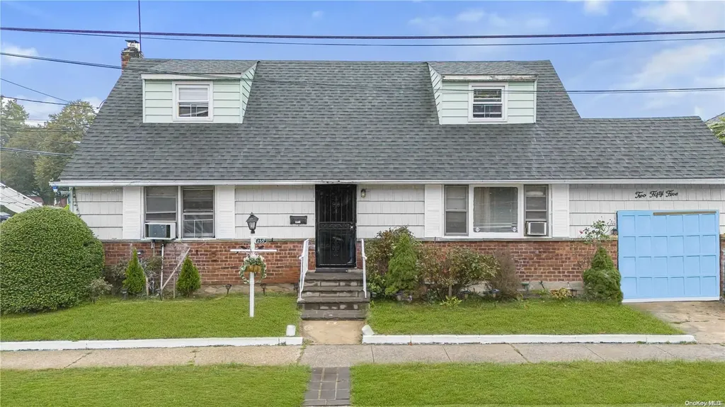 255 Windsor Parkway Hempstead NY 11550