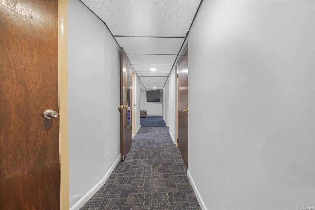 255 Windsor Parkway Hempstead NY 11550