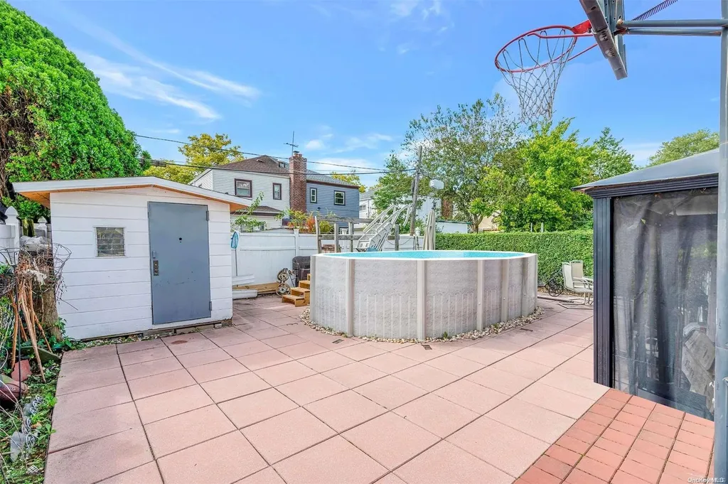 1264 E 102nd Street Brooklyn NY 11236