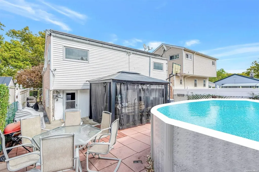 1264 E 102nd Street Brooklyn NY 11236