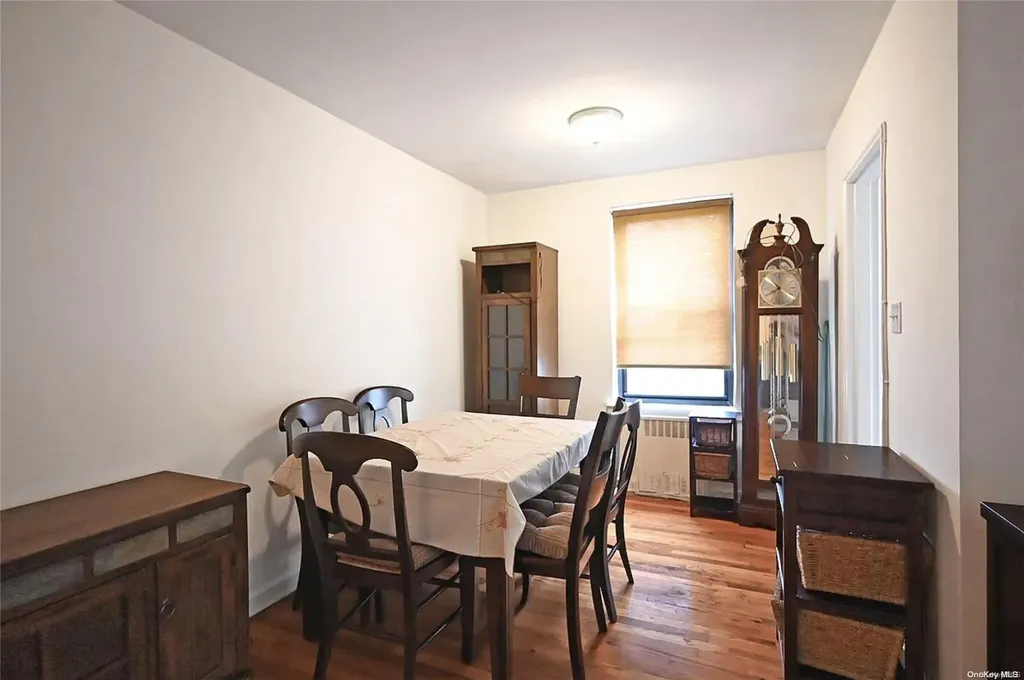 3639 171 Flushing NY 11358