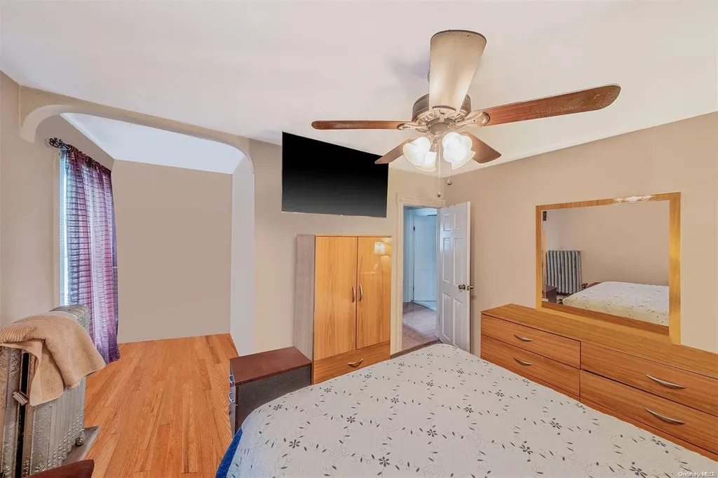1653 Castleton Avenue Staten Island NY 10302