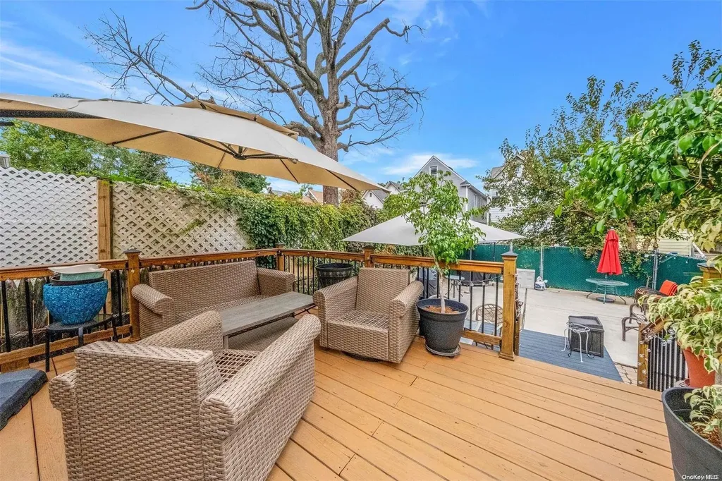 1653 Castleton Avenue Staten Island NY 10302
