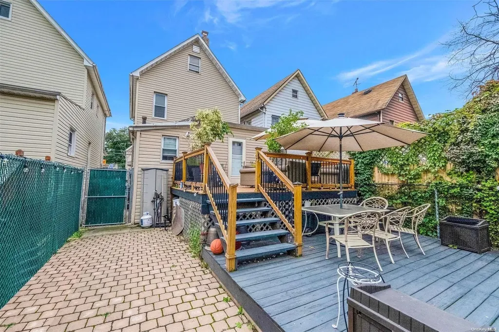 1653 Castleton Avenue Staten Island NY 10302