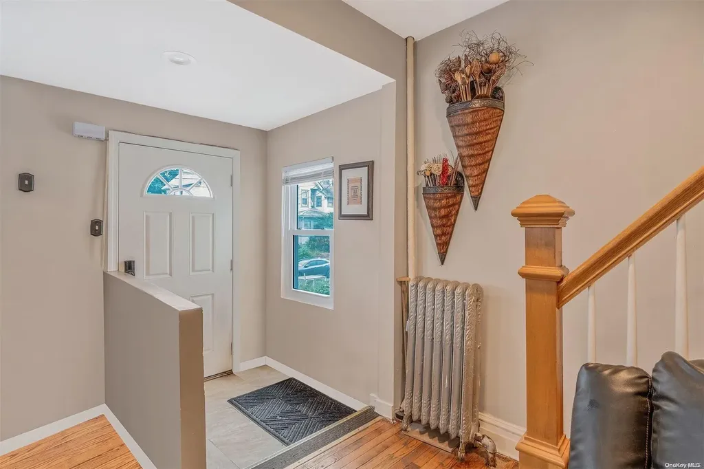 1653 Castleton Avenue Staten Island NY 10302