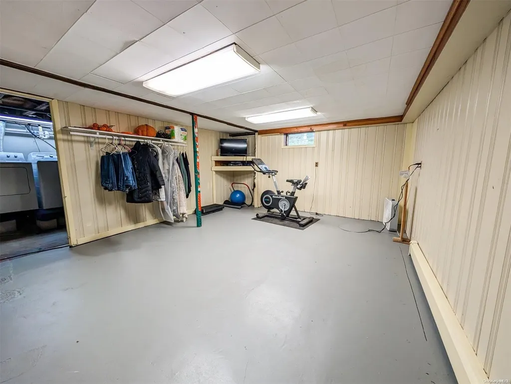 124 Jaycox Avenue Islip NY 11751