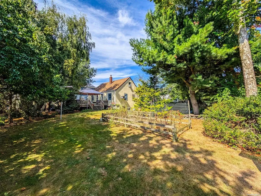 124 Jaycox Avenue Islip NY 11751