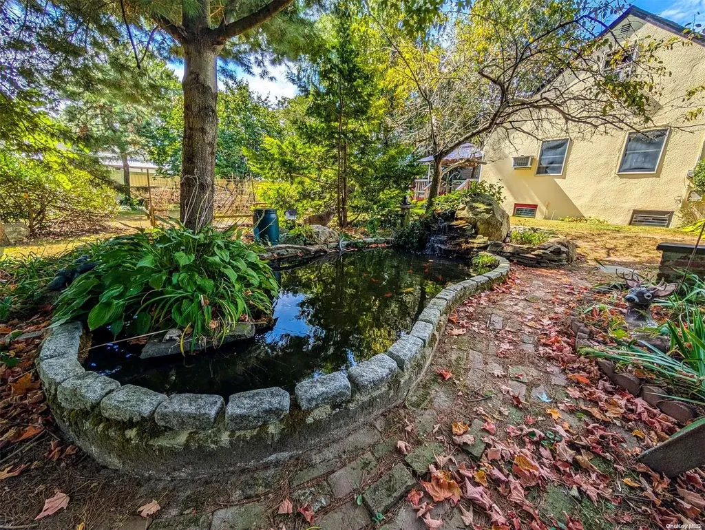 124 Jaycox Avenue Islip NY 11751