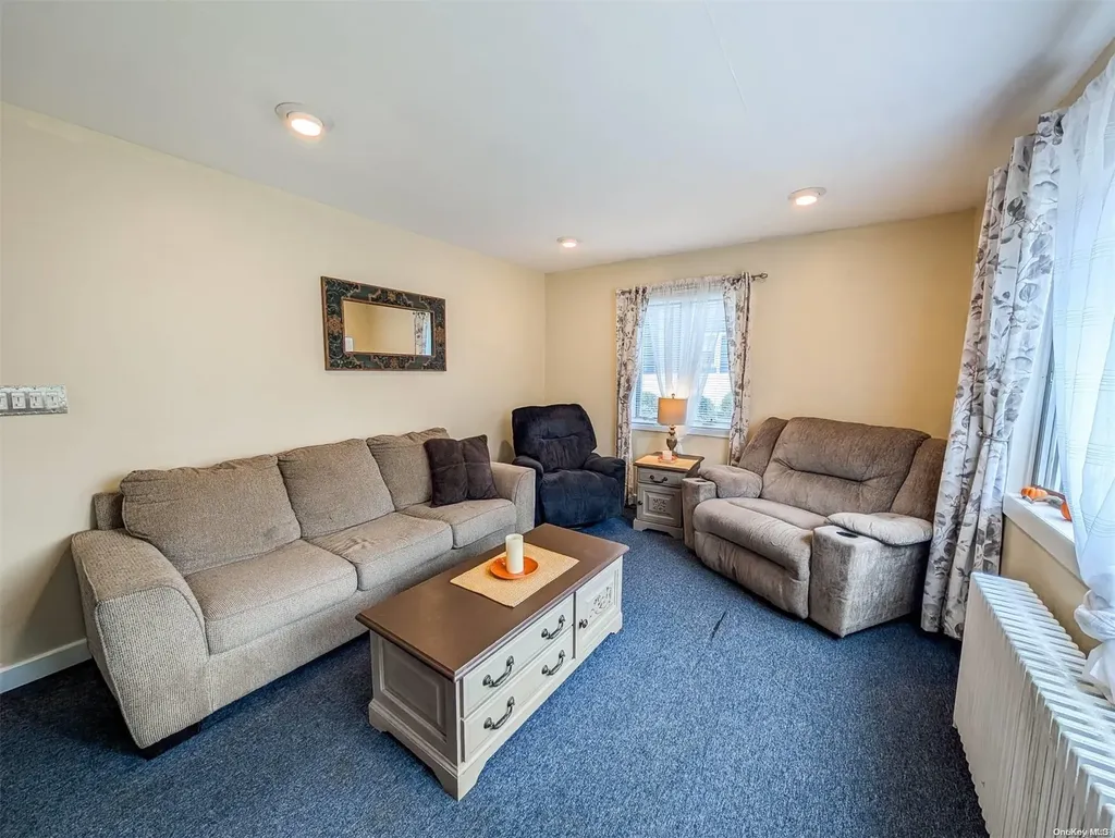 124 Jaycox Avenue Islip NY 11751