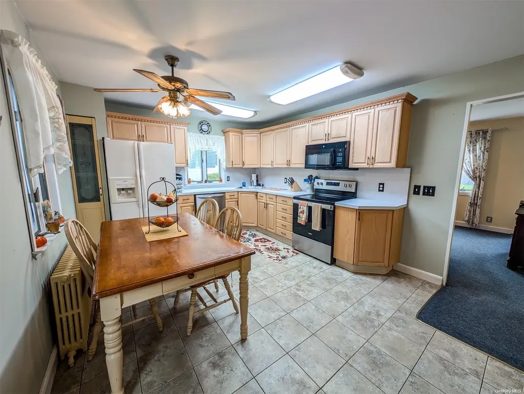124 Jaycox Avenue Islip NY 11751