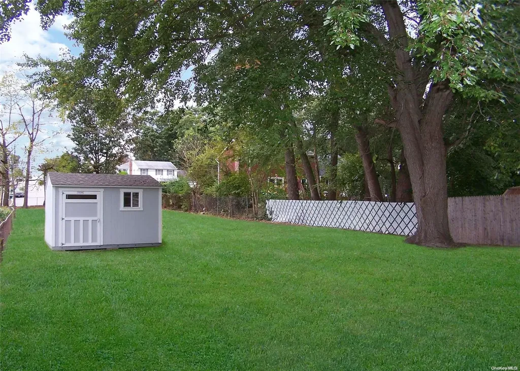 72 Magnolia Drive Selden NY 11784