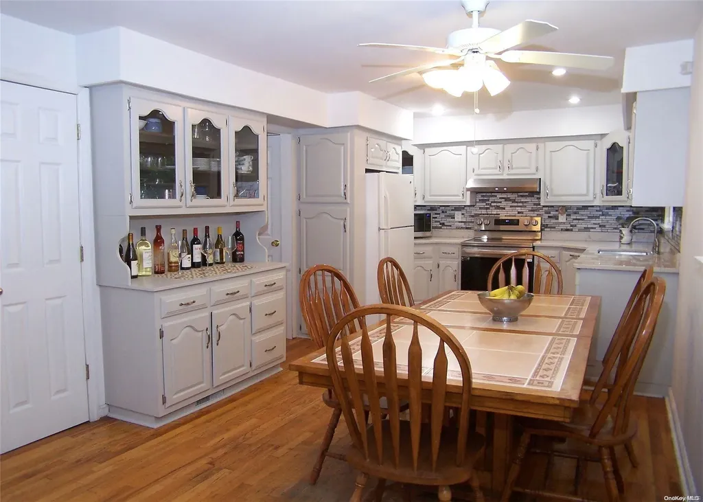 72 Magnolia Drive Selden NY 11784