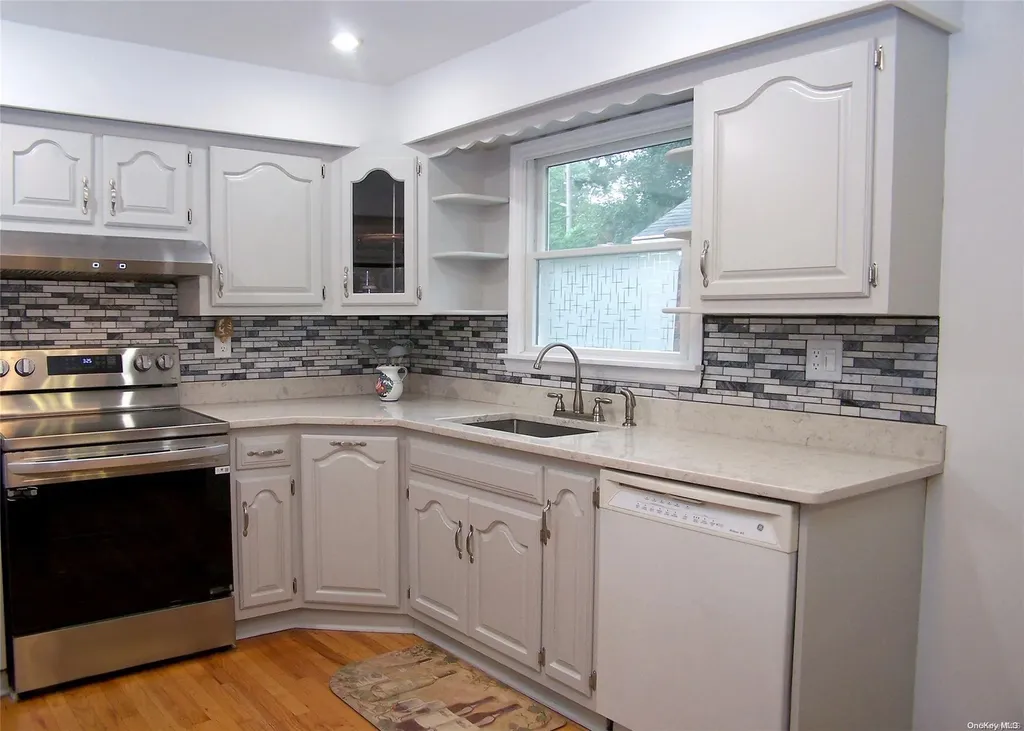 72 Magnolia Drive Selden NY 11784