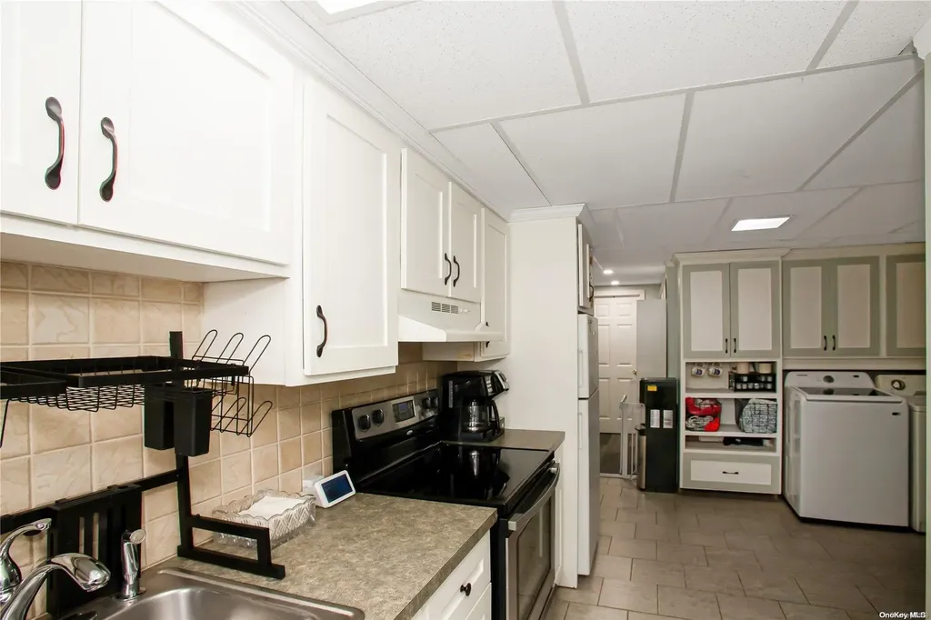 319 Asharoken Boulevard Bay Shore NY 11706