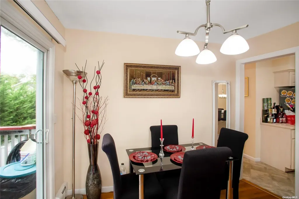 319 Asharoken Boulevard Bay Shore NY 11706
