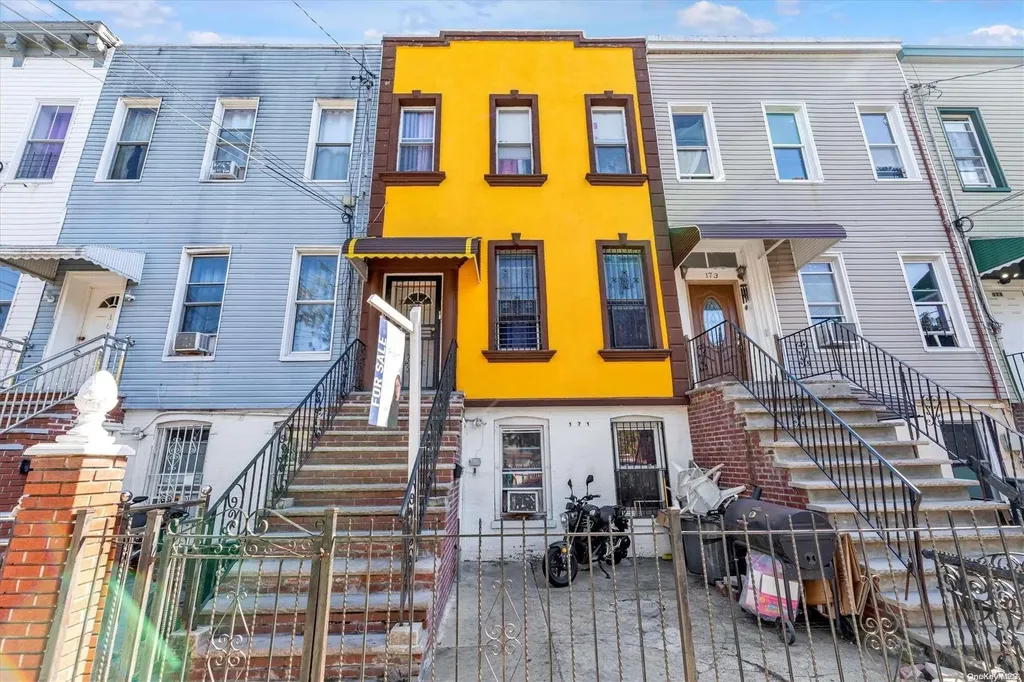 171 Euclid Avenue Brooklyn NY 11208