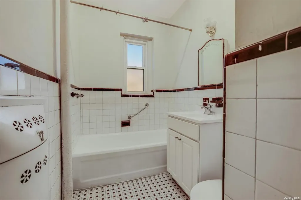 85-10 34th Avenue Jackson Heights NY 11372