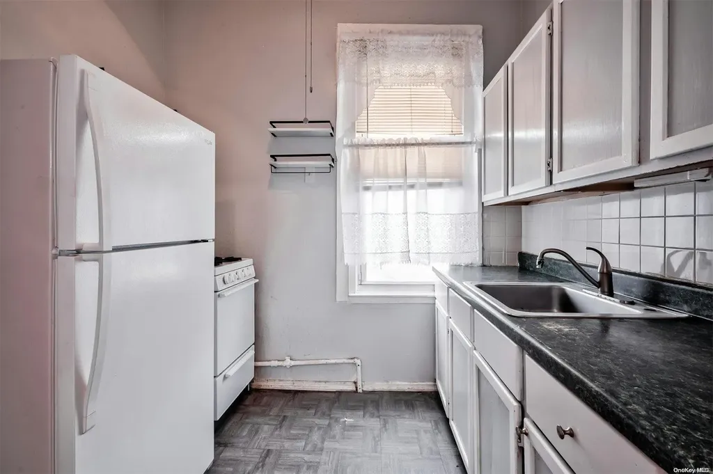 98 Miller Avenue Brooklyn NY 11207