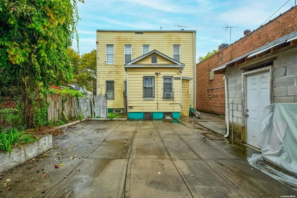 98 Miller Avenue Brooklyn NY 11207