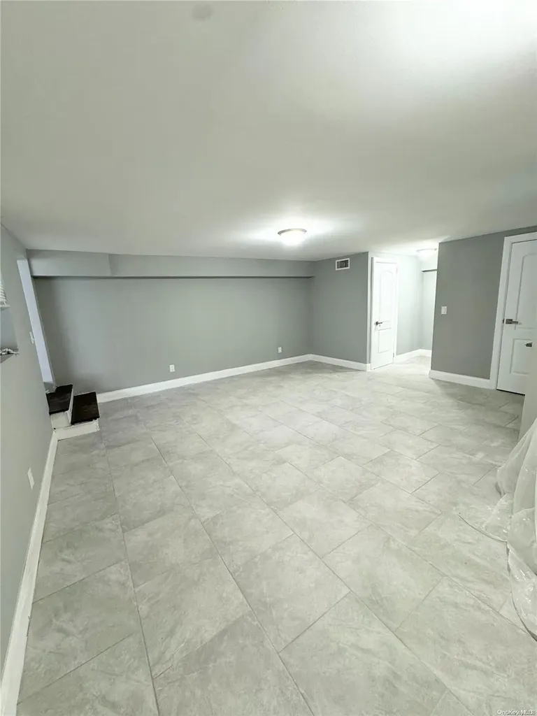 1505 Research Avenue Bronx NY 10465