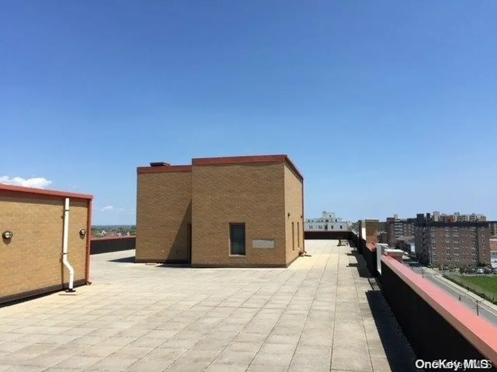 125 E Broadway Long Beach NY 11561