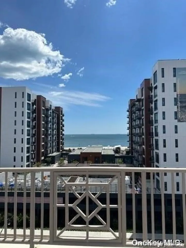 125 E Broadway Long Beach NY 11561