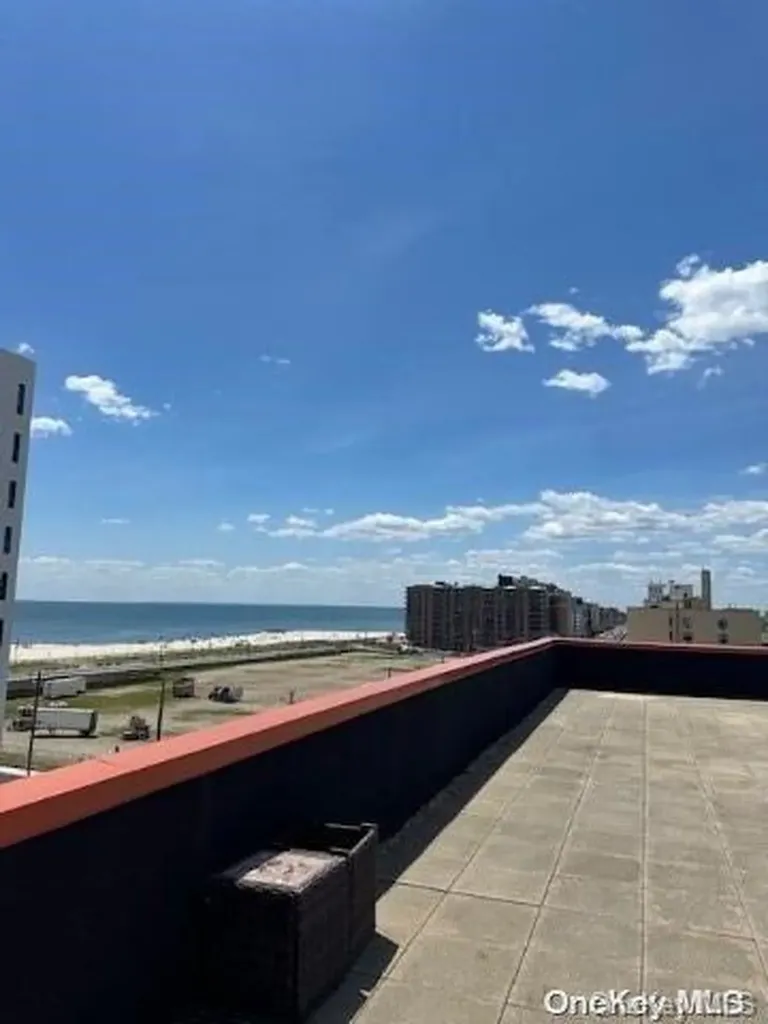125 E Broadway Long Beach NY 11561