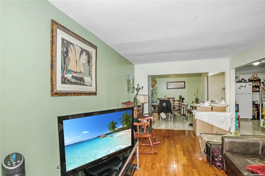 146 Weldon Street Brooklyn NY 11208
