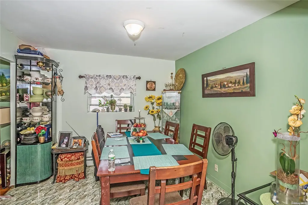 146 Weldon Street Brooklyn NY 11208