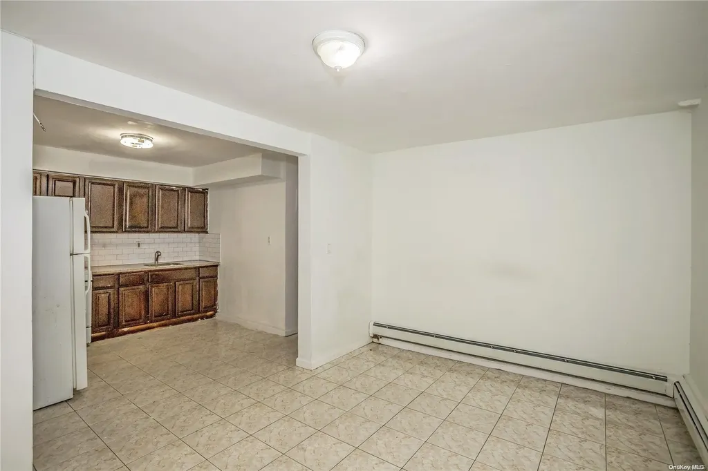 146 Weldon Street Brooklyn NY 11208