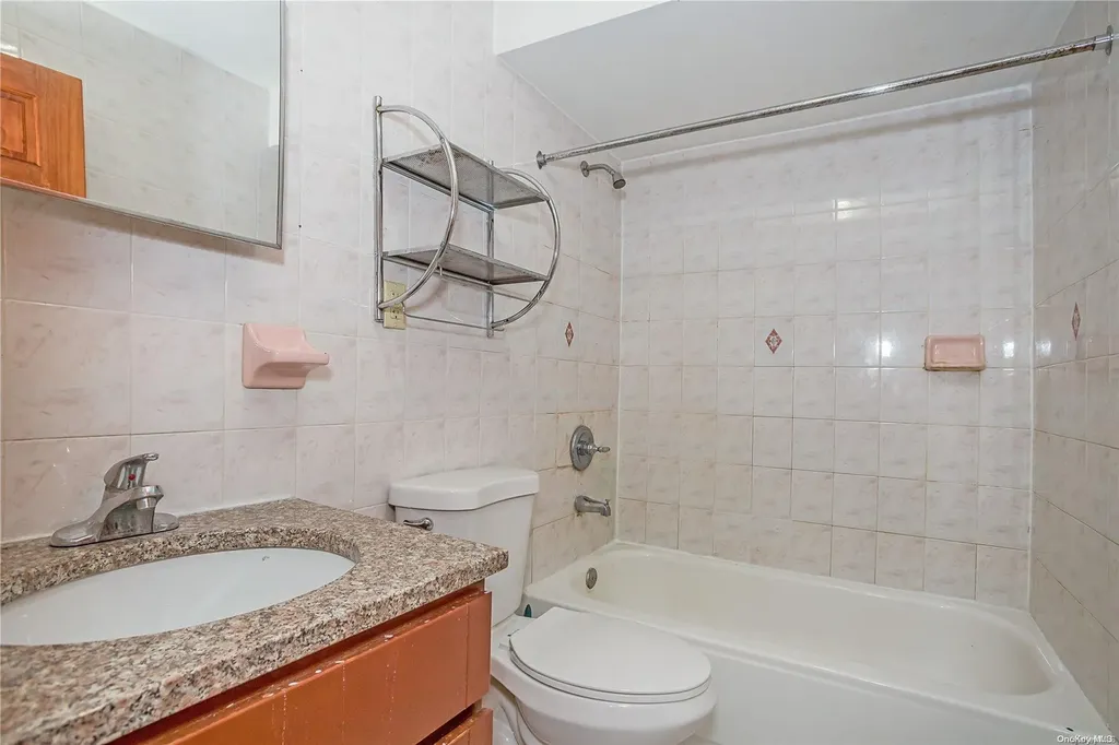 146 Weldon Street Brooklyn NY 11208
