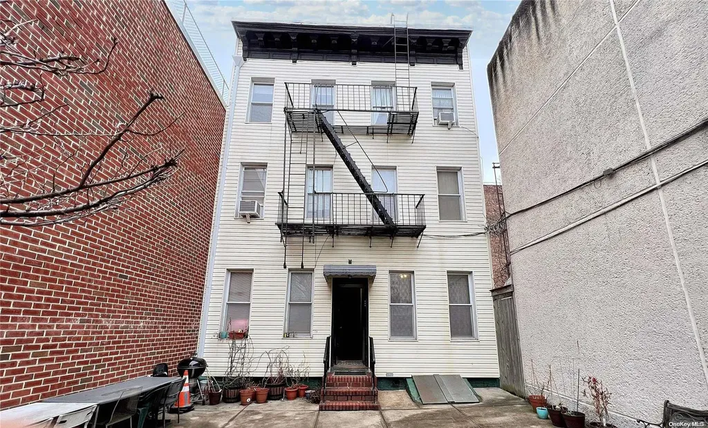 127 N 4th Street Brooklyn NY 11249